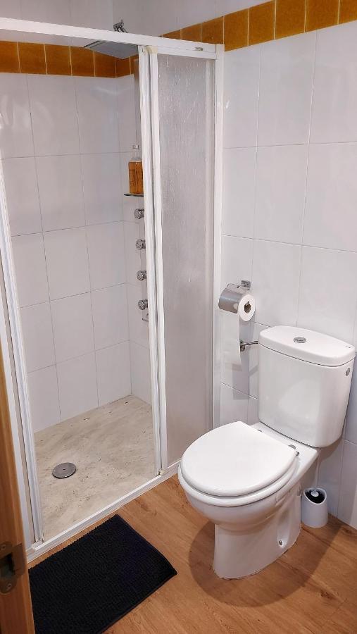 Precioso Apartamento Duplex En El Centro De Olot Apartment Luaran gambar